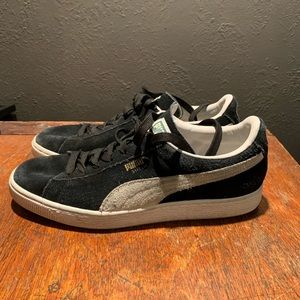 Black Suede Classic Pumas - Size 10